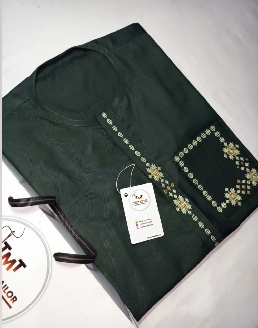 Grey embroidered kaftan