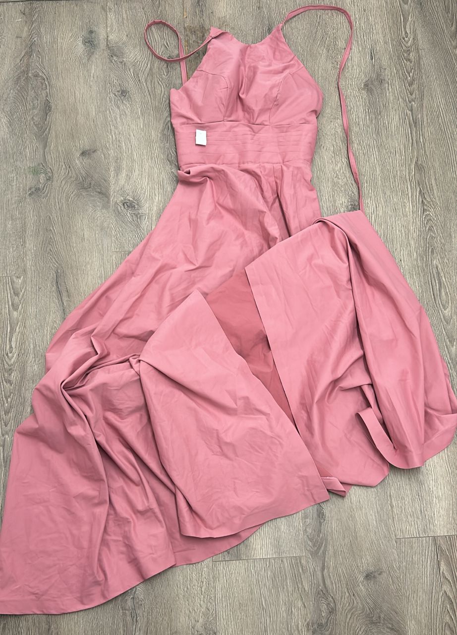 Elegant Back Laced Flay Flowing Gown